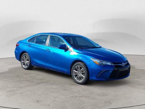 Used 2017 Toyota Camry SE image 7