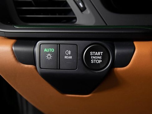 Certified 2026 Porsche 911 Carrera S RWD image 36