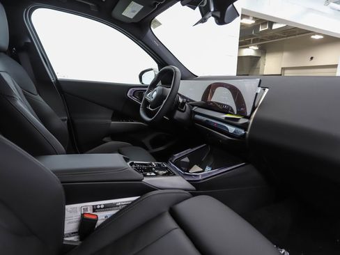 New 2025 BMW X3 xDrive30i w/ Premium Package image 29