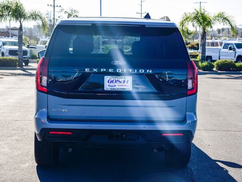 Used 2025 Ford Expedition Active image 5