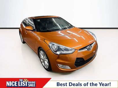 Used 2013 Hyundai Veloster w/ Style Pkg