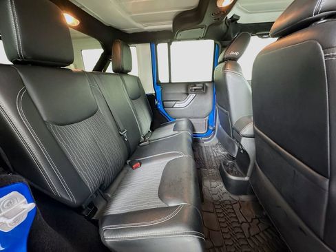 Used 2015 Jeep Wrangler Unlimited Sport image 19
