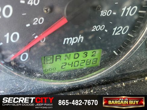 Used 2005 MAZDA MPV LX w/ LX Plus Pkg FWD image 16