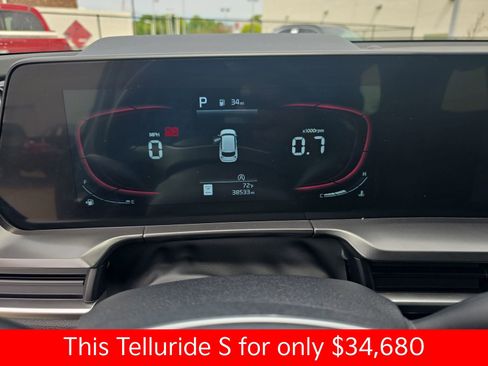 Used 2025 Kia Telluride S AWD/4WD image 27
