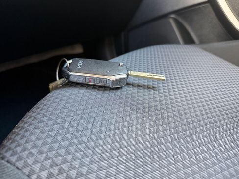 Used 2025 Kia Soul LX w/ LX Technology Package image 22