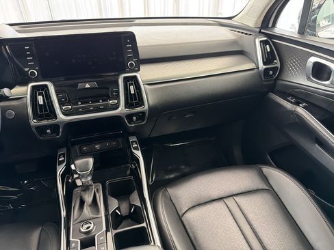 Used 2023 Kia Sorento SX FWD image 31
