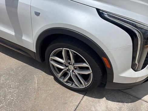 Used 2019 Cadillac XT4 Sport FWD image 3