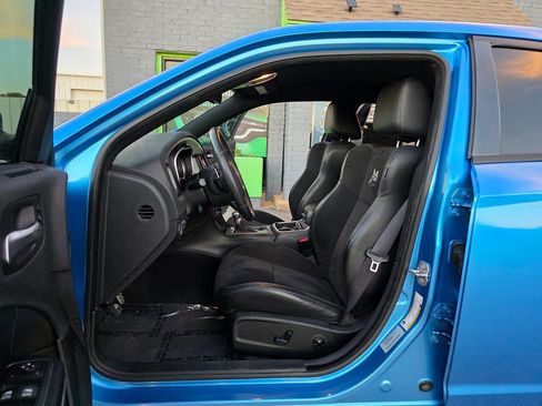 Used 2016 Dodge Charger R/T Scat Pack w/ Technology Group image 18