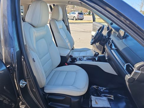 Used 2017 MAZDA CX-5 Grand Touring image 10