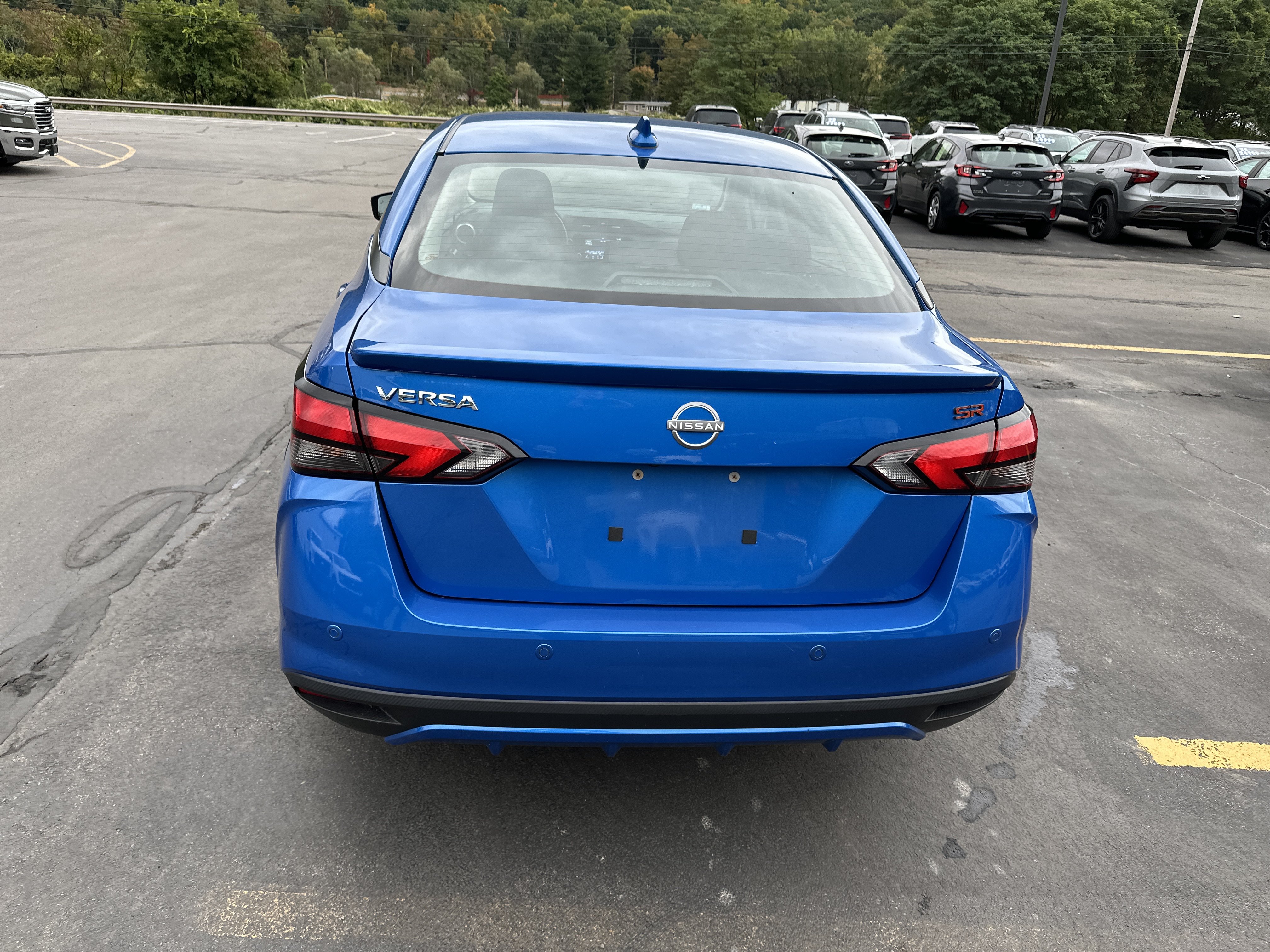Used 2024 Nissan Versa SR FWD image 15