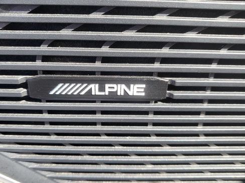 Used 2024 Jeep Wagoneer L Series II w/ Flexible Seating Group RWD image 45