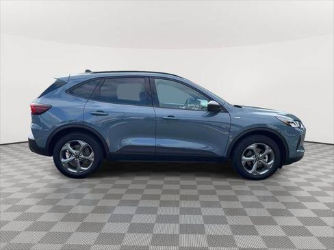 Certified 2025 Ford Escape ST-Line w/ Tech Pack #1 AWD/4WD image 8