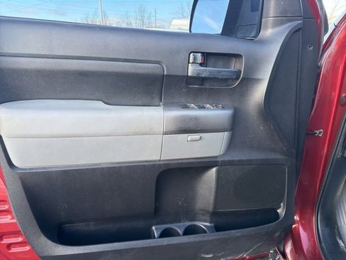 Used 2010 Toyota Tundra Grade image 9