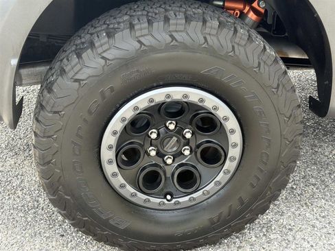 Used 2019 Ford F150 Raptor w/ Equipment Group 801A Mid image 10