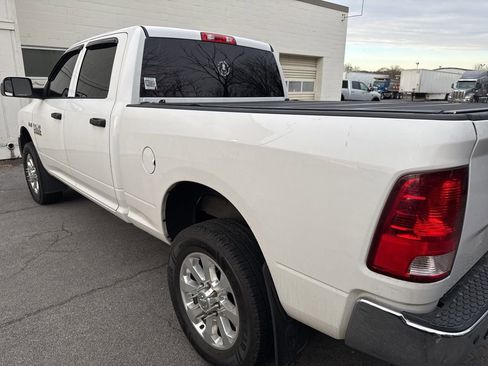 Used 2018 RAM 2500 Tradesman w/ Chrome Appearance Group image 10