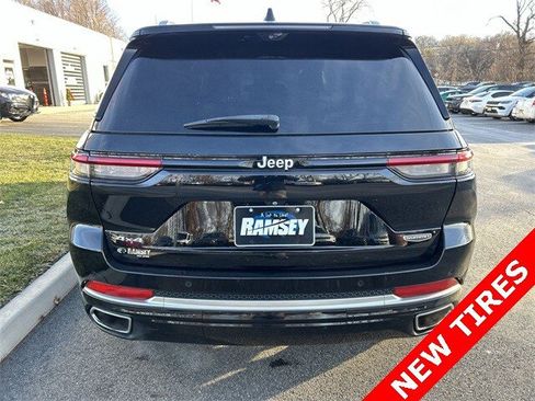 Certified 2022 Jeep Grand Cherokee Summit w/ Adv Protech Group IV image 7