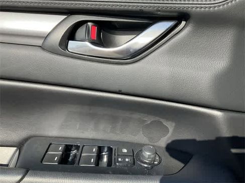 Used 2018 MAZDA CX-5 Touring w/ Preferred Equipment Package image 11