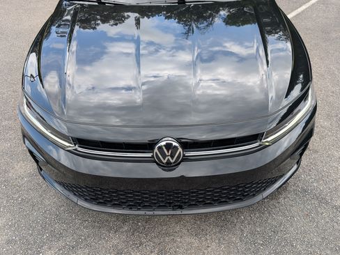 Used 2025 Volkswagen Jetta Sport FWD image 11