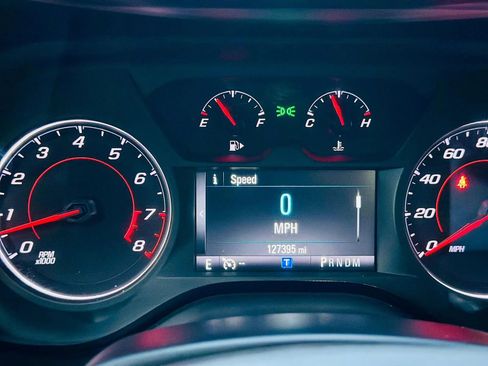 Used 2016 Chevrolet Camaro LT RWD image 17