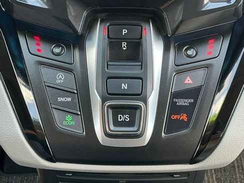 Certified 2024 Honda Odyssey Touring image 16