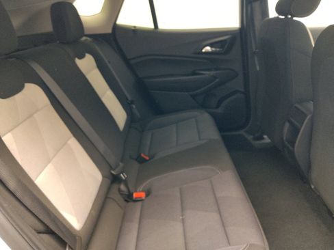 Used 2025 Chevrolet Trax LS FWD image 19