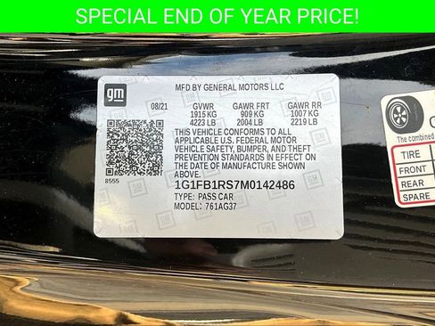 Used 2021 Chevrolet Camaro LT w/ RS Package image 17