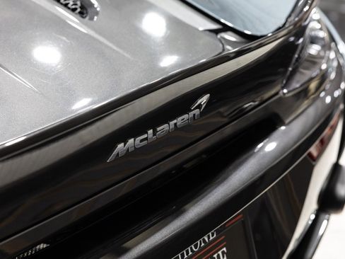 Used 2019 McLaren 570S image 32
