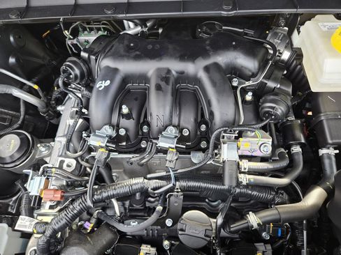 New 2026 Nissan Pathfinder Platinum image 27