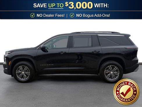 Used 2026 Chevrolet Traverse LT image 2