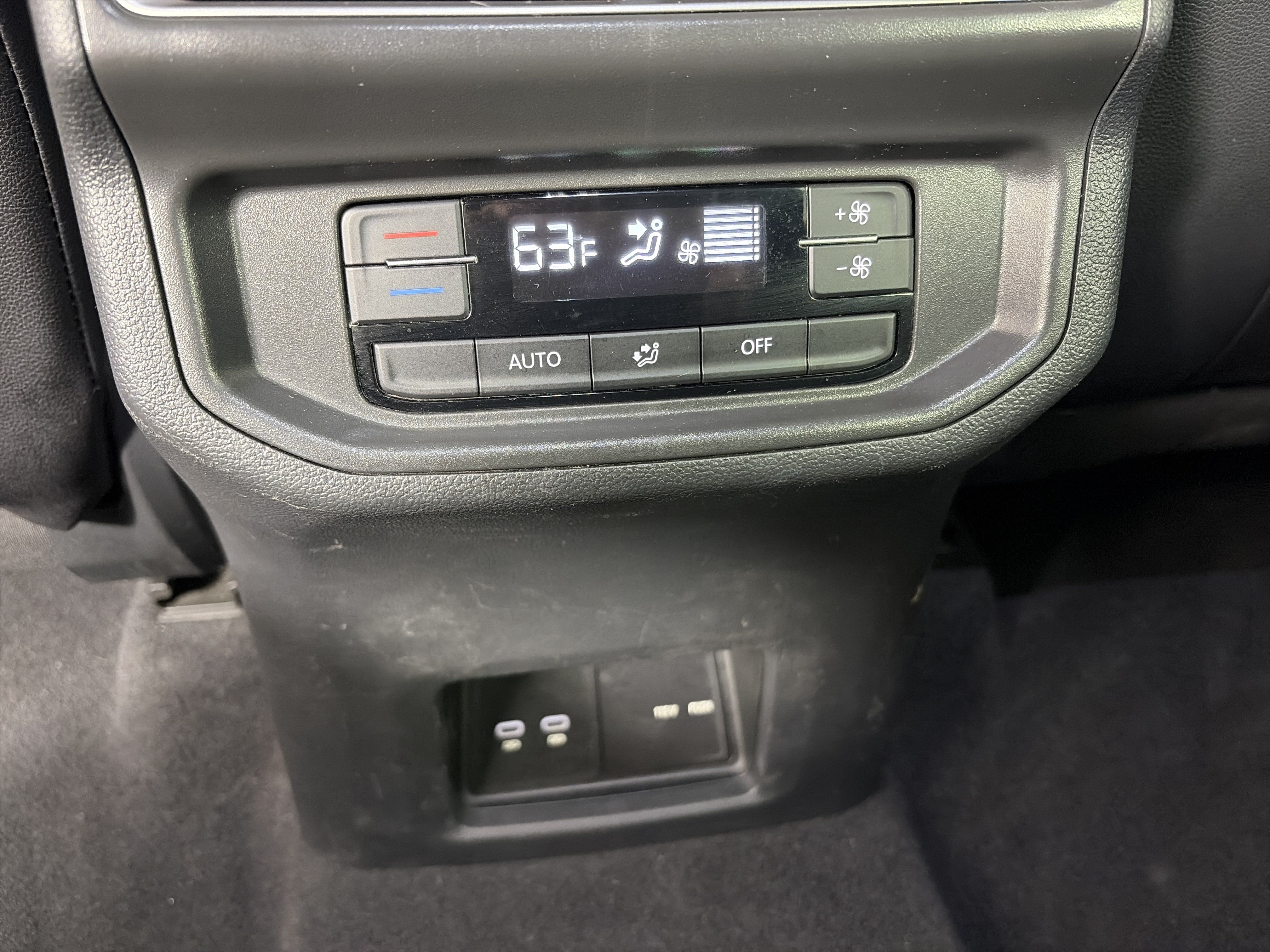 Used 2024 Volkswagen Atlas SE AWD/4WD image 20