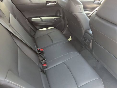 Used 2025 Toyota Corolla Cross XLE FWD image 13