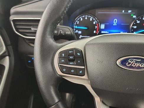 Used 2022 Ford Explorer Limited w/ Equipment Group 301A AWD/4WD image 22