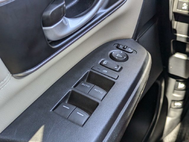 Used 2022 Honda CR-V EX-L image 30