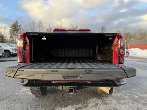 Certified 2025 GMC Sierra 2500 AT4X image 6