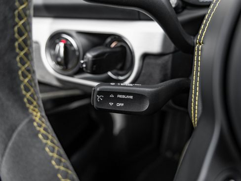 Used 2016 Porsche Cayman GT4 image 17