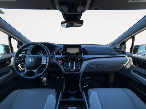 Used 2024 Honda Odyssey Elite image 14