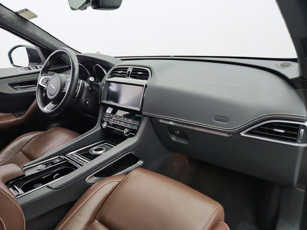Used 2020 Jaguar F-PACE S AWD/4WD image 28