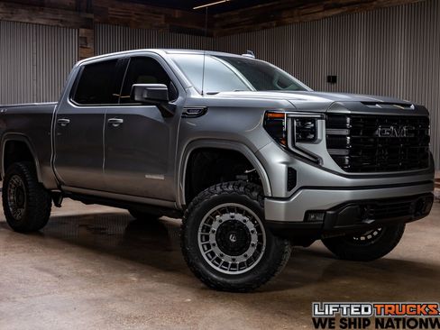 Used 2024 GMC Sierra 1500 Elevation image 1