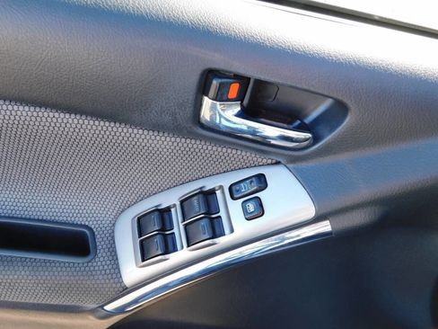 Used 2007 Toyota Matrix XR image 14