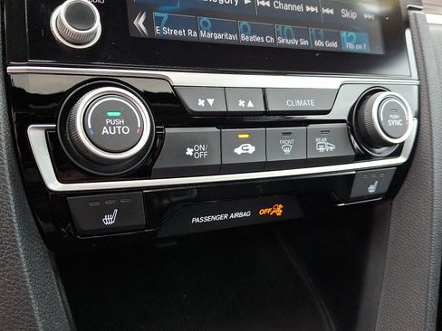 Certified 2019 Honda Civic EX image 16