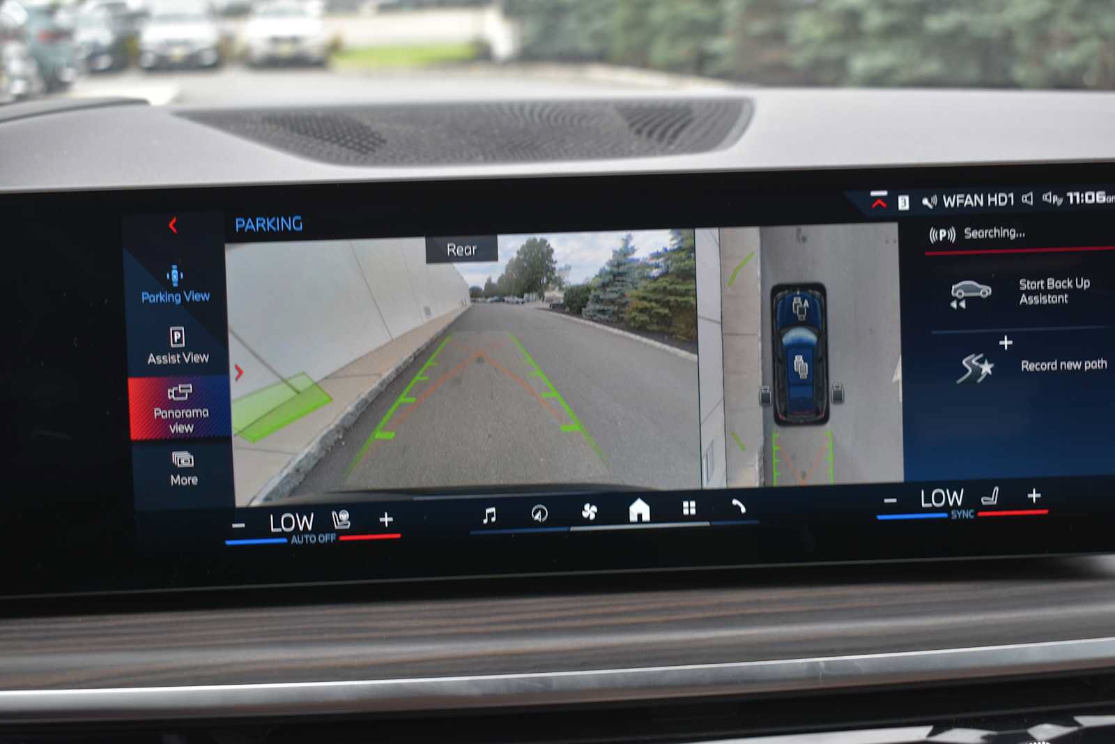 Used 2025 BMW X7 M60i w/ Executive Package AWD/4WD image 19