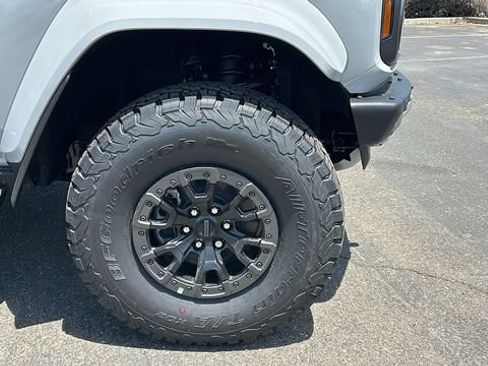 New 2026 Ford Bronco Raptor w/ Interior Carbon Fiber Pack AWD/4WD image 9
