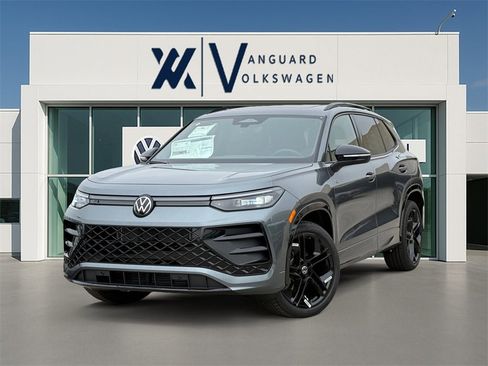 New 2026 Volkswagen Tiguan SE R-Line image 1