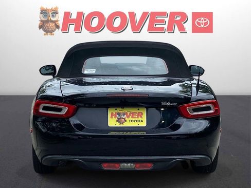 Used 2017 FIAT 124 Spider Classica RWD image 3