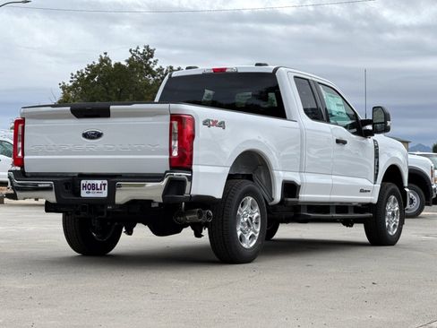 New 2026 Ford F250 XLT image 3