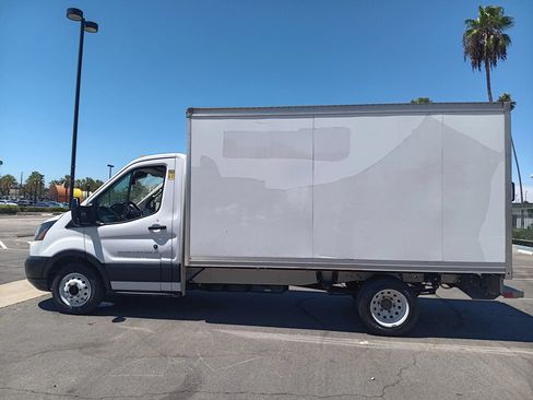 Used 2019 Ford Transit 350 156 DRW RWD image 5