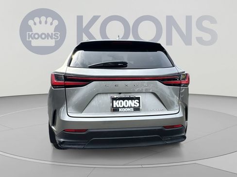 Used 2024 Lexus NX 250 FWD w/ Cold Area Package image 10