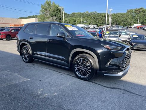 Certified 2026 Toyota Grand Highlander AWD Hybrid image 6