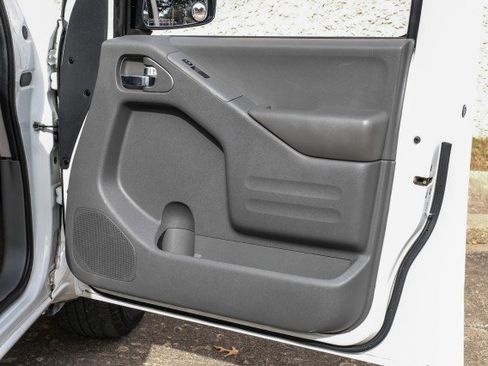 Used 2018 Nissan Frontier SV w/ Value Truck Package image 41