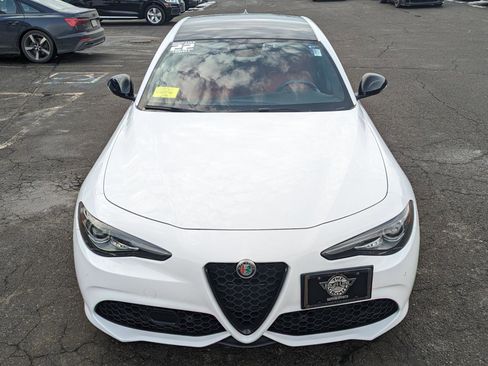 Used 2022 Alfa Romeo Giulia Veloce image 4